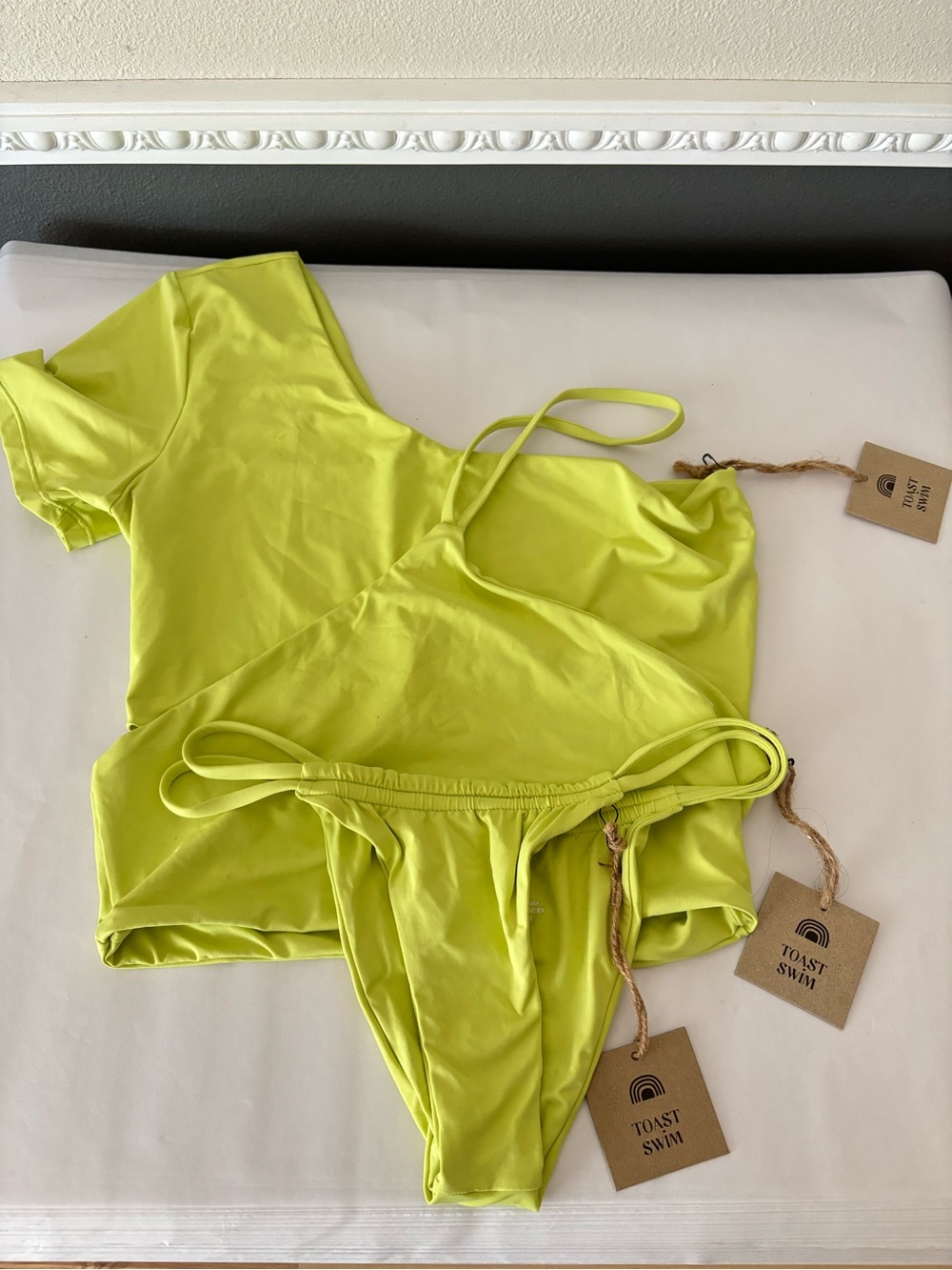 NWT Toast Swim Women's Bikini 3-PIECE Swim Set Neon Yellow One-Shoulder Green